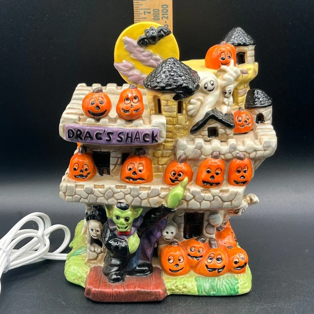 Drac's Shack Ceramic Haunted House Halloween Village Lighted Vampire New Cord